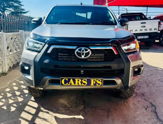 2022 Toyota Hilux 2.8GD-6 Extra Cab Legend 4×4.