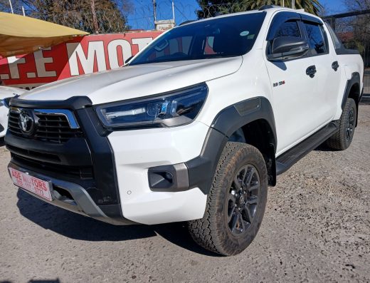 TOYOTA HILUX 2.8 GD-6 4X2 LEGEND DOUBLE CAB