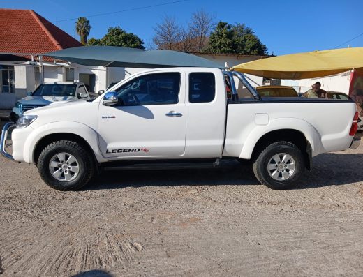 TOYOTA HILUX 3.0 D4D EXTRA CAB LEGEND 45