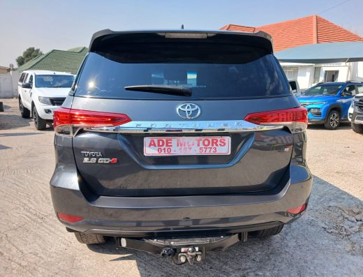 toyota fortuner 2.8 gd6 4×2