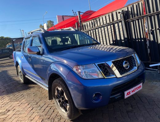 NISSAN NAVARA 2.5 4X2 DOUBLE CAB25