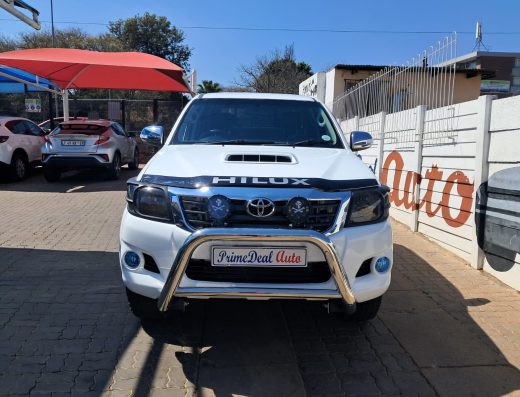 2014 TOYOTA HILUX 3.0 D-4D DOUBLE CAB 4×4 Auto