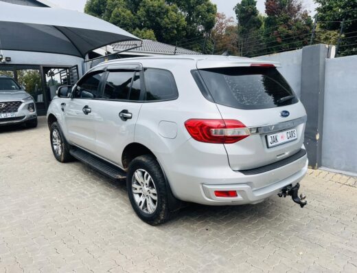 2018 Ford Everest