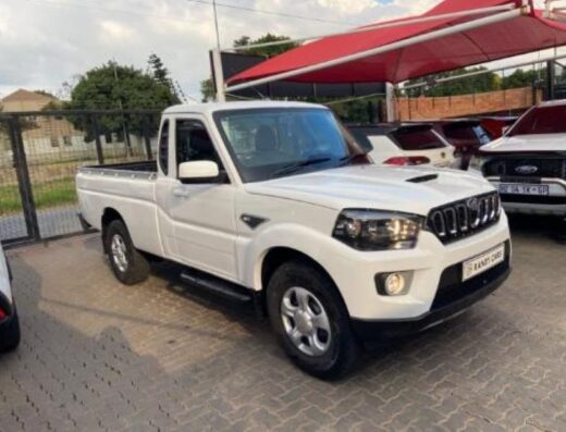 2025 Mahindra Pik Up